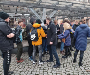 Nigdy więcej wojny! Protest na rynku w Lesznie