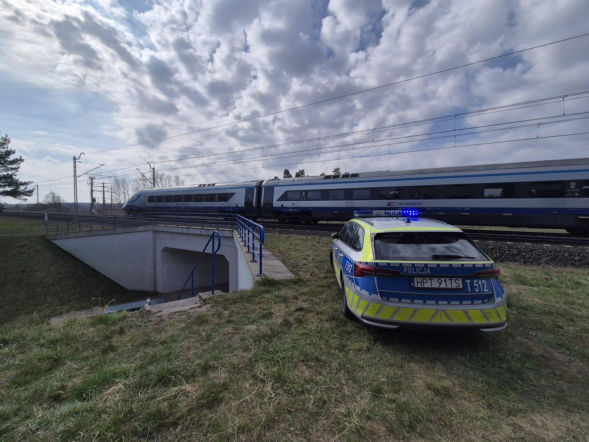 Tragedia na torach w powiecie iławskim! Nie żyje nastolatek [ZDJĘCIA]