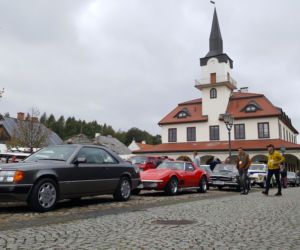 Zlot zabytkowych pojazdów w Nowym Saczu