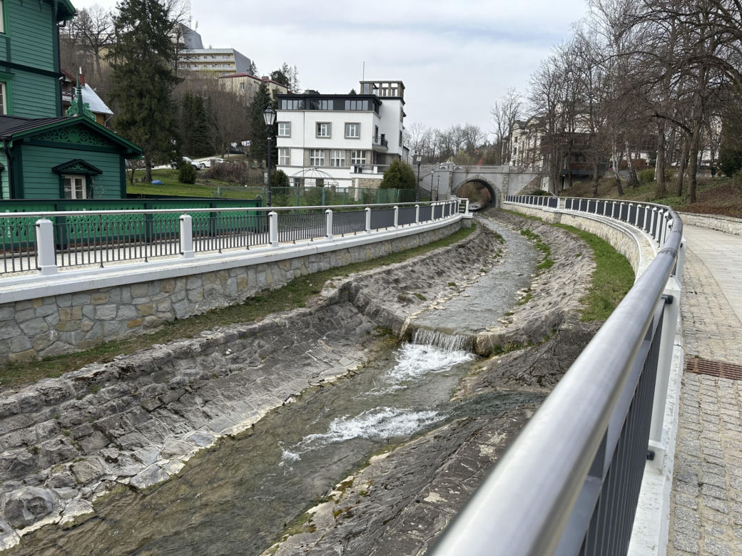 Krynica-Zdrój znów tętni życiem. Uzdrowisko przeżywa drugą młodość 