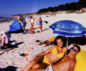 Zdrojkowski i Gasiewska na plaży