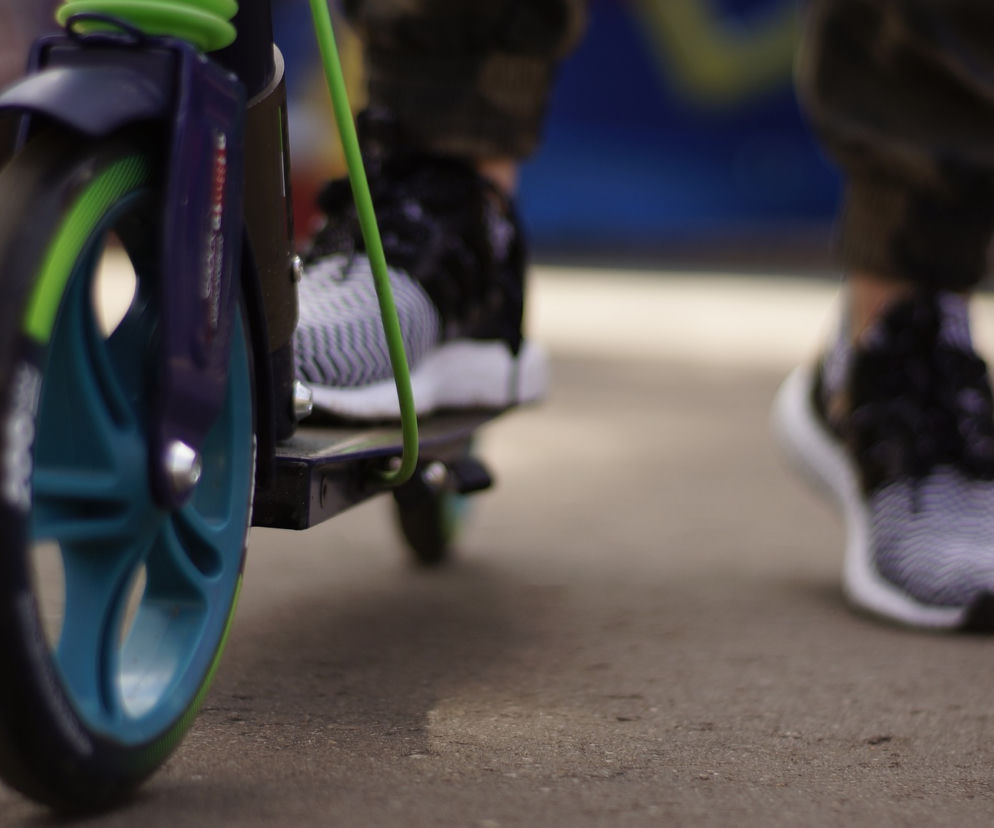 Gdzie można jeździć elektryczną hulajnogą? WORD wyjaśnia