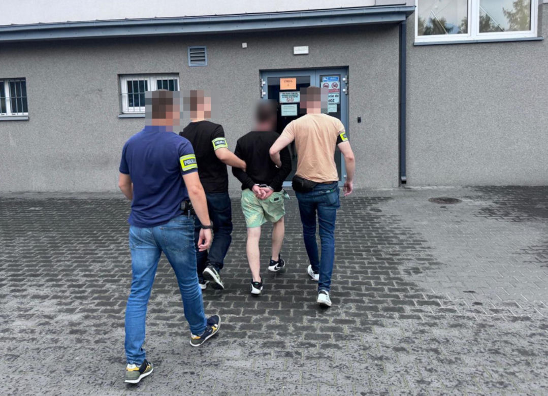 Aresztowali nożownika z Ursynowa. 35-latek zaatakował młodszego od siebie. „Usiłowanie zabójstwa”