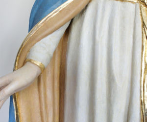 Dorobili buty Matce Boskiej