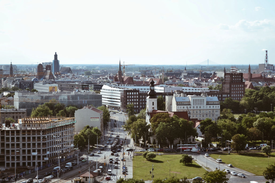 Tak wygląda Wrocław ogladany z najwyższego budynku na Przedmieściu Oławskim