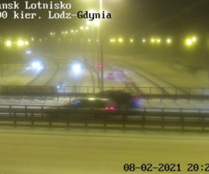 Intensywne opady śniegu w Trójmieście 8.02.2021. Obwodnica zablokowana