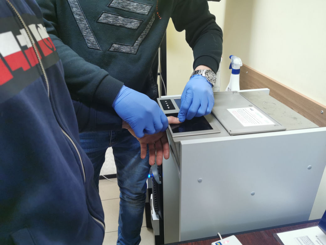 Białystok. Pościg za złodziejem samochodów. Ukradł 2 hondy