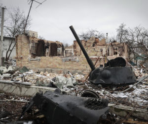Ukraina/ 21 zabitych, ponad 110 rannych po atakach w Charkowie i Kijowie