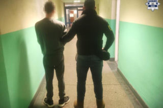 19-latek z Będzina aresztowany. Od lat znęcał się nad swoją 68-letnią babcią