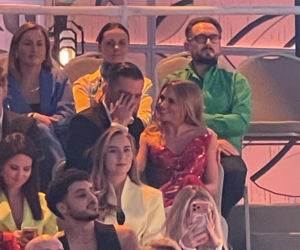 Tak Kaczorowska i Rogacewicz zachowywali się na ramówce TVP. Najpierw obejmował, a potem nurkował pod krzesło!