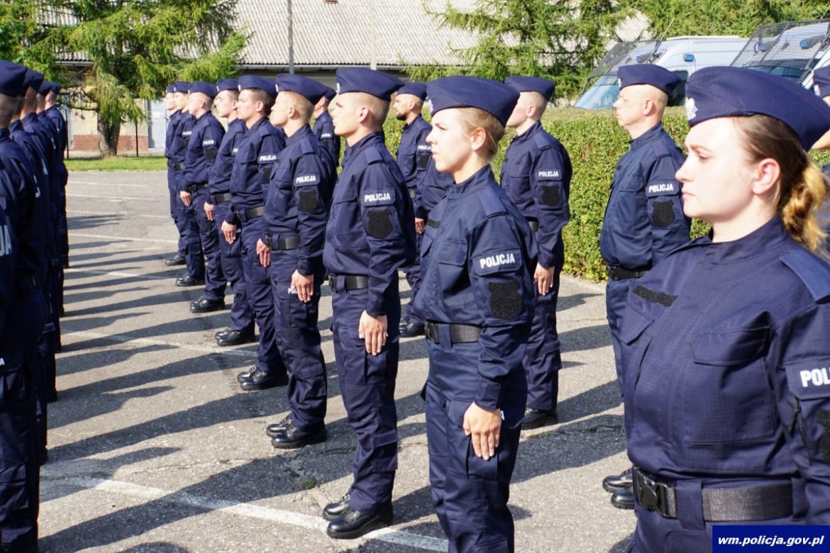 Ślubowanie nowych policjantów z Warmii i Mazur. Zobacz zdjęcia! 