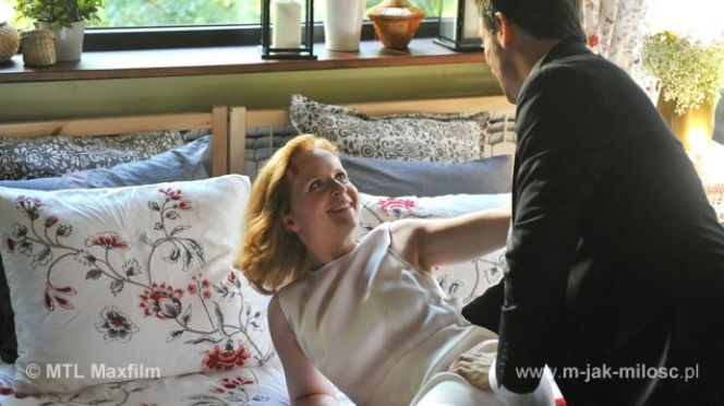 M jak miłość odc. 1174. Ewa (Dominika Kluźniak), Marek (Kacper Kuszewski)