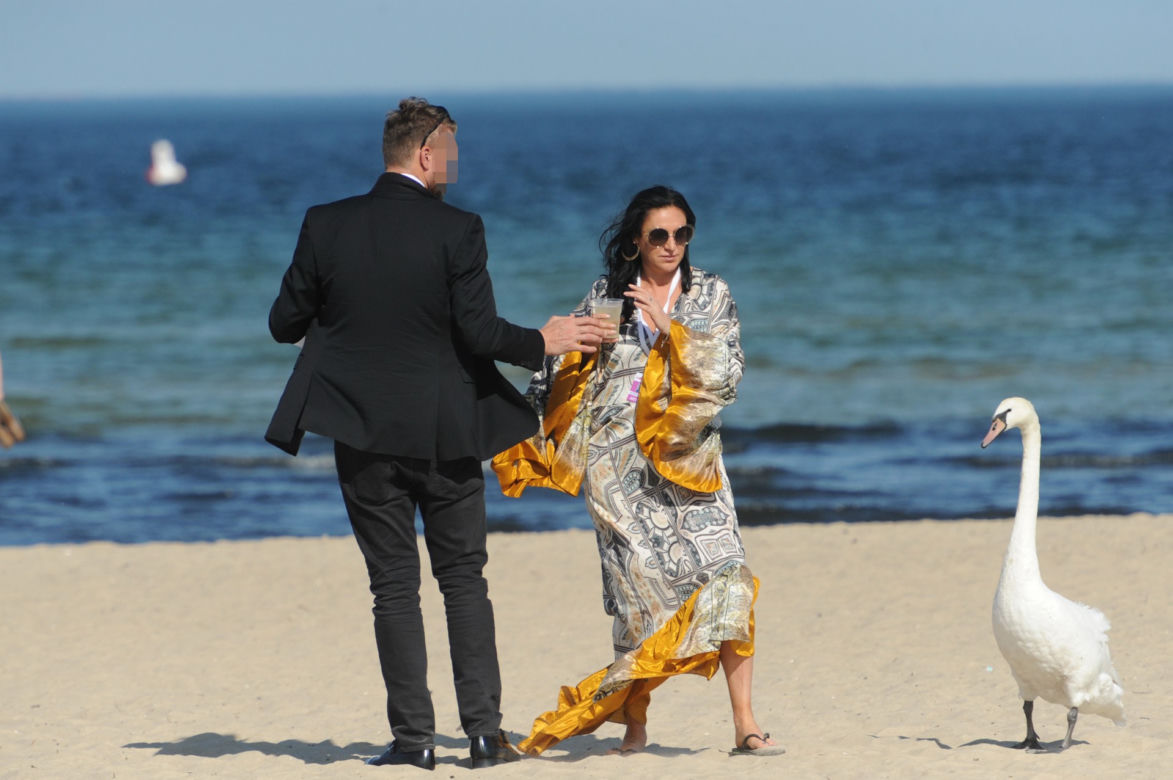 Kayah zadała szyku na plaży