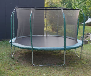 Trampoliny ogrodowe
