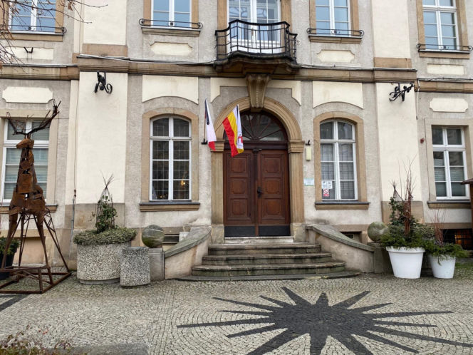 Jelenia Góra: Pogrzeb 11-letniej Danusi. Całe miasto pogrążone w smutku