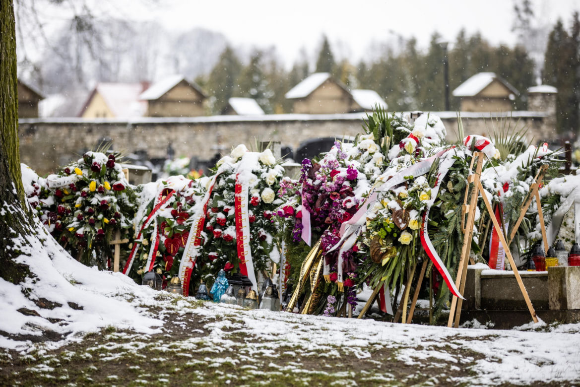 Grób Mariana Zembali tydzień po pogrzebie. Ten obraz chwyta za serce 