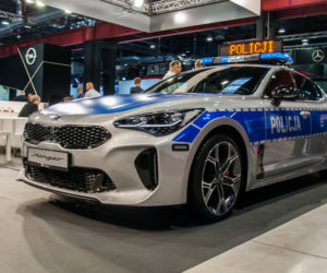 Kia Stinger GT, oznakowany radiowóz