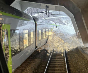 Szwajcaria/ Wykoleił się pociąg w Alpach, trwa akcja ratunkowa