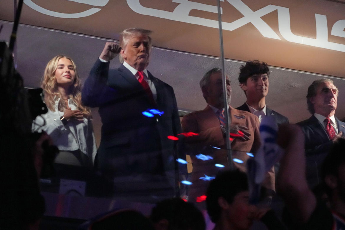 Trump wygwizdany przez kibiców na meczu finałowym NBA w Nowym Jorku, wcześniej zasnął