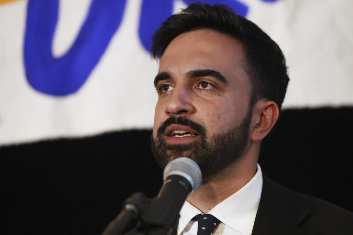 Zohran Mamdani pokonał Andrew Cuomo w demokratycznych prawyborach