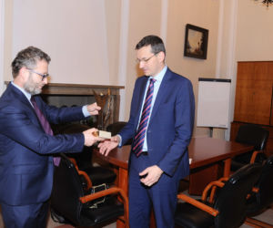 MATEUSZ MORAWIECKI W ROZMOWIE Z HUBERTEM BISKUPSKIM.