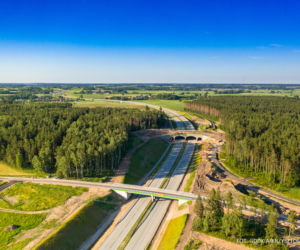 Via Baltica - droga ekspresowa S61. Kierowcy jeżdżą już odcinkiem Stawiski-Szczuczyn [FOTO]
