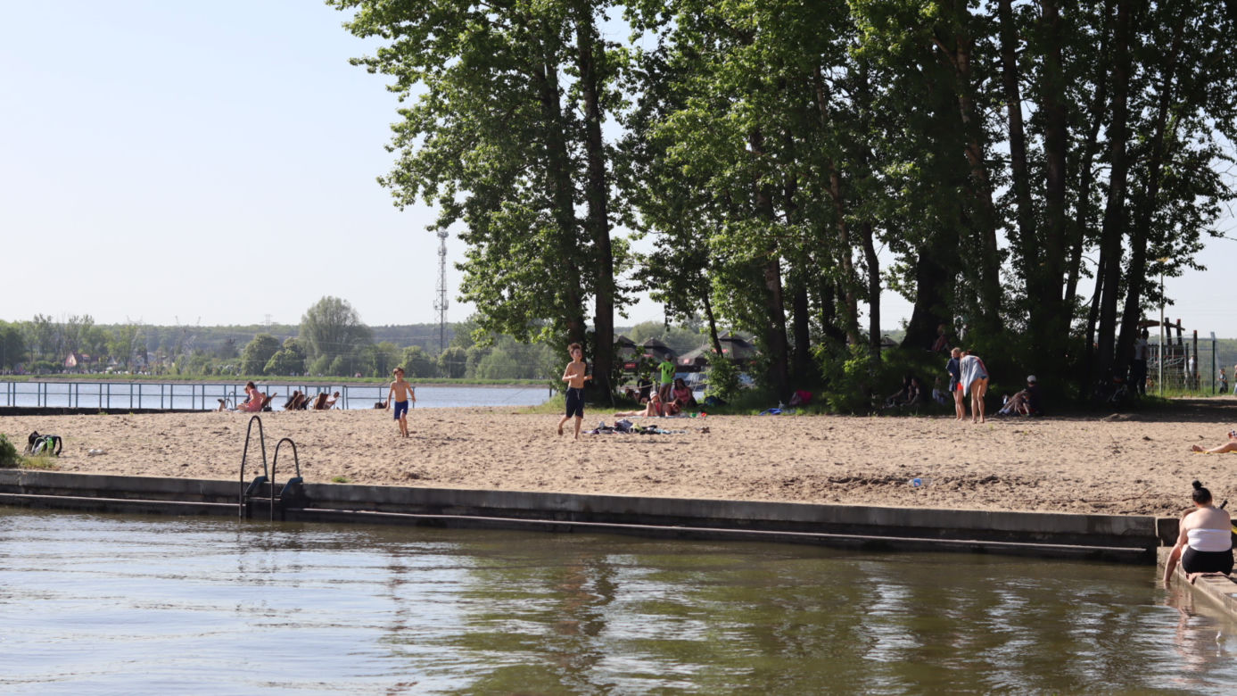 Czuć już lato! Tak wyglądał niedzielny wypoczynek na Zalewem Zemborzyckim