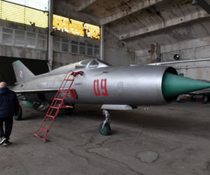 Rogowo: Zabytkowy samolot MIG 21 trafił do muzeum