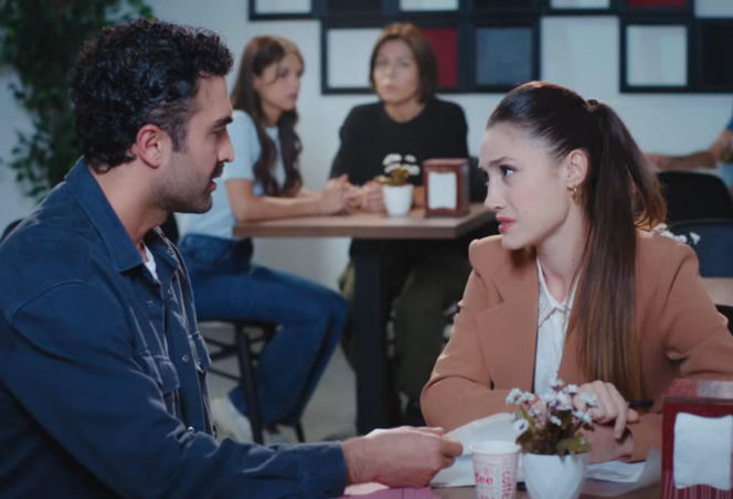 Dziedzictwo, odcinek 890: Trucizna więzi Nanę i Nazli, a Ayse i Ferit starają się o dobre relacje - wszystko dla Dogi