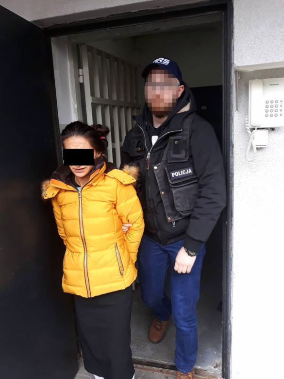 108 tysięcy złotych w aucie oszustów "na wnuczka"