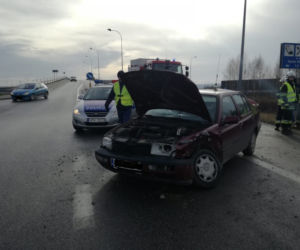 Zderzenie dwóch osobówek w Żyrakowie! 47-latek trafił do szpitala [ZDJĘCIA] 