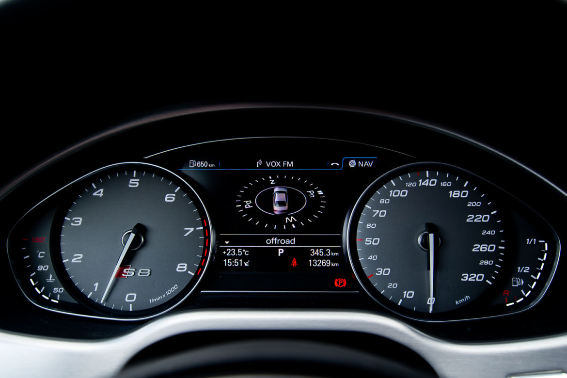 Audi S8 plus 4.0 V8 TFSI quattro