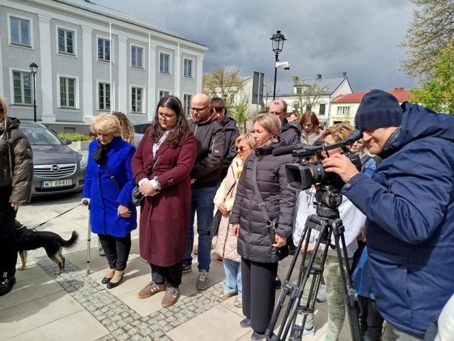 Siedlczanie uczcili minutą ciszy pamięć o zmarłym pośle Łukaszu Litewce