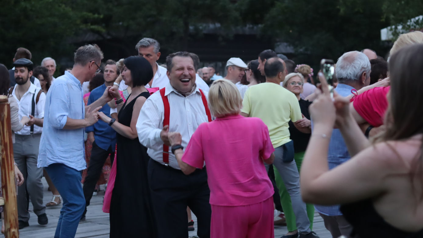 Wszyscy ruszyli do zabawy! Tak wyglądała potańcówka w lubelskim skansenie!