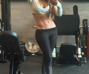 56-letnia Jennifer Lopez młodsza niż kiedykolwiek. Dla fanek ma radę: Wstań i weź się do roboty