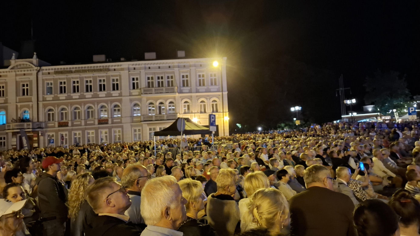 Największe przeboje z lat 70. i 80. rozbrzmiały w Kaliszu. Za nami Święto Rzeki Prosny
