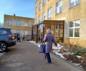 Rejestracja seniorów na szczepienie przeciwko Covid-19 w Przychodni Morena w Gdańsku 22.01.2021