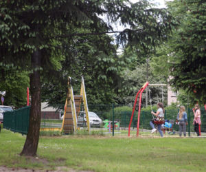 Plac zabaw w Libiążu na którym doszlo do próby uprowadzenia 7 latka