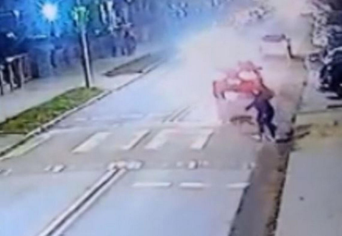 Weszli na przejście dla pieszych, 29-latek wjechał w nich fordem. Tragiczny finał
