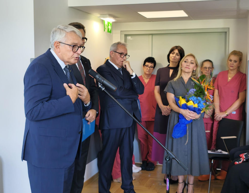 Szpital uhonorował wybitnych kardiochirurgów. Legendy skalpela otworzyły hybrydową salę operacyjną
