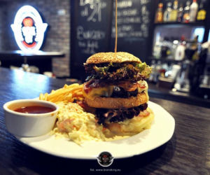 Burgery w Red Rock City mają 3090 fanów