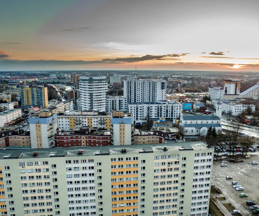Niebo nad miastem [ZDJĘCIE DNIA]