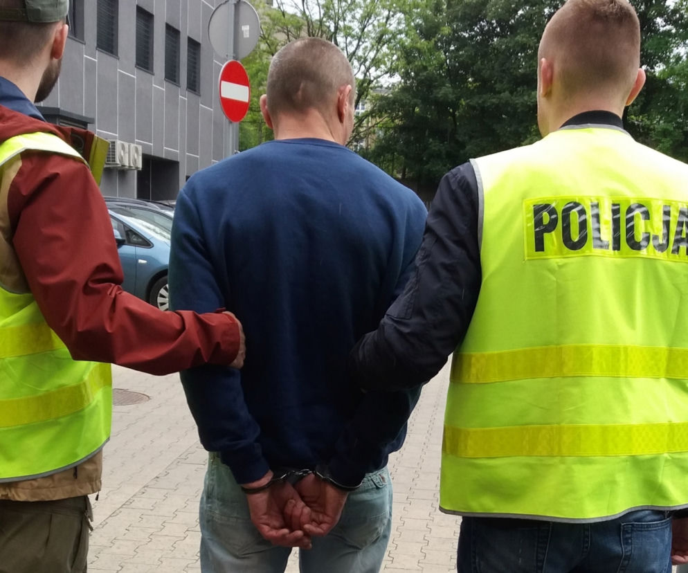 Skatował kolegę od kieliszka. 44-latek nie żyje. Kulisy zbrodni przy Bazarowej