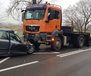 Warmińsko-mazurskie: Tragiczny wypadek w Przytułach! Jedna osoba nie żyje