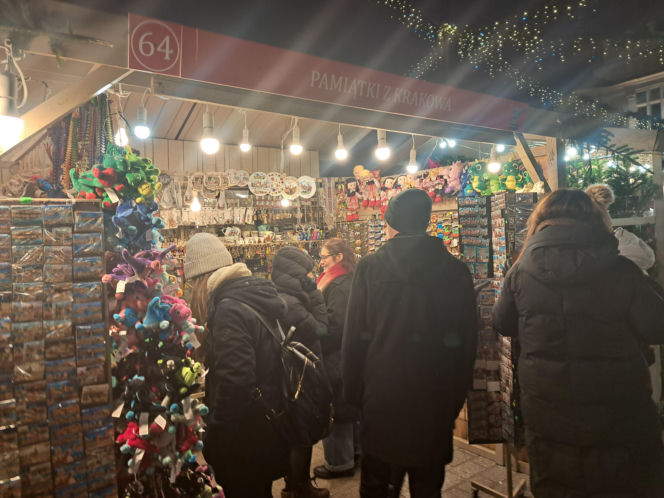 Jarmark Bożonarodzeniowy na Rynku Głównym w Krakowie 2025. Oferta wystawców