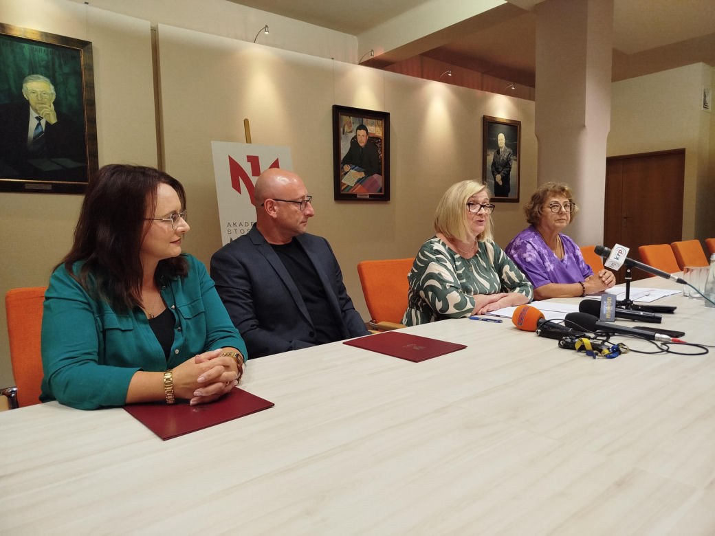 Akademia Nauk Stosowanych Mazovia prowadzi rekrutację uzupełniającą na nowy kierunek studiów – psychologię!