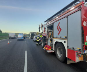 Skarżysko-Kamienna. Wypadek na S7! Kilku rannych w zderzeniu busa i tira [ZDJĘCIA]