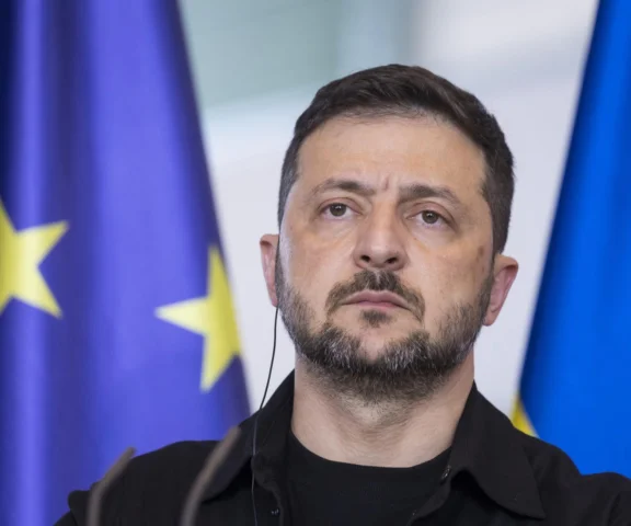 Zełenski odesłał Order Orła Białego do Nawrockiego! 