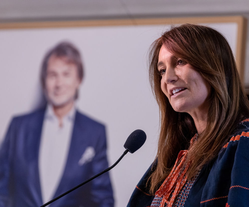 Dominika Kulczyk wręcza stypendia i otrzymuje medal