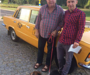Torunianin wykonał replikę legendarnej taksówki ze Zmienników. Spełnił swoje marzenie